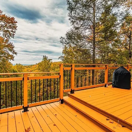 Secluded Mtn View New! 10 Mins To Gatlinburg Or Park Villa Exterior photo